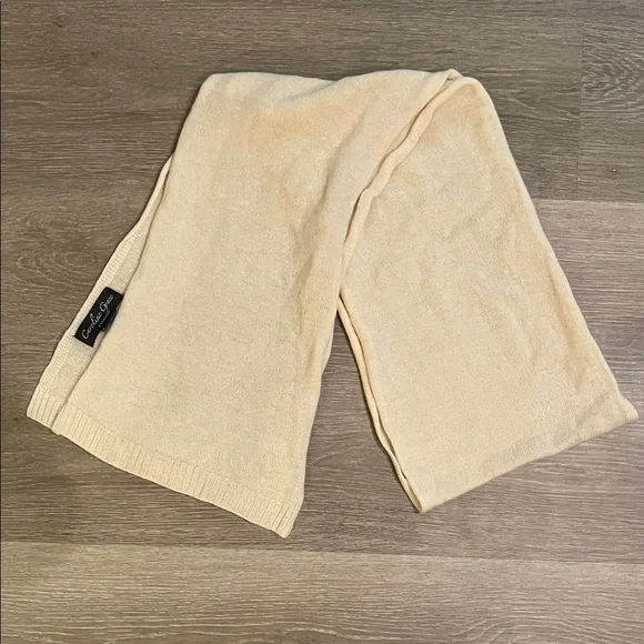 100% Cashmere Elegant Cream Scarf - Picture 1 of 2